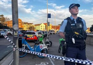 ببینید | لحظهای که تیرانداز دوم در استرالیا توسط پلیس هدف قرار گرفت