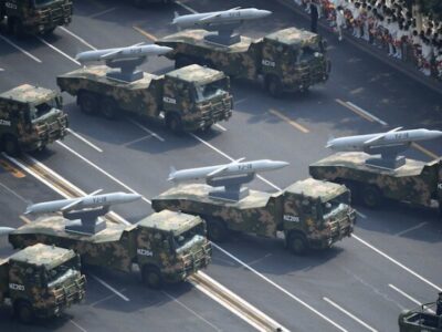 قاتل گران‌ترین ناو آمریکایی از راه رسید