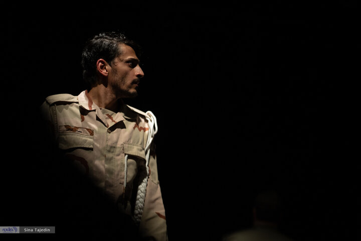 تئاتر دشمن خدا