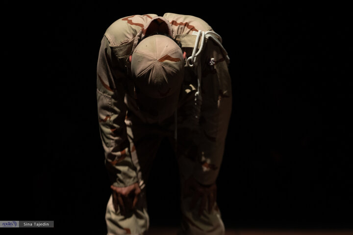 تئاتر دشمن خدا