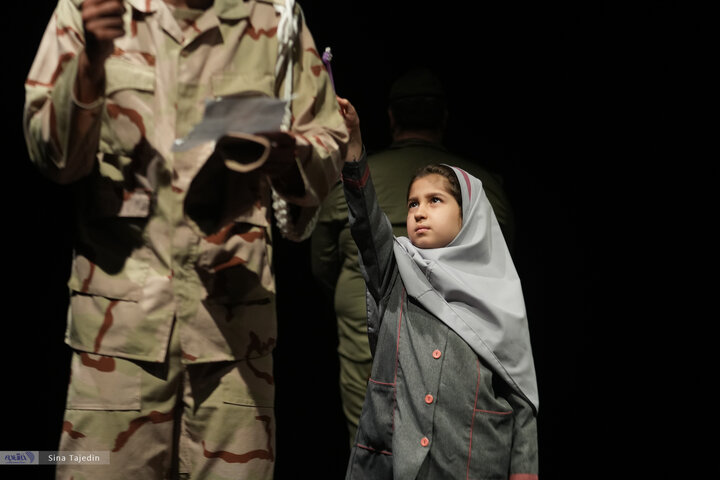 تئاتر دشمن خدا