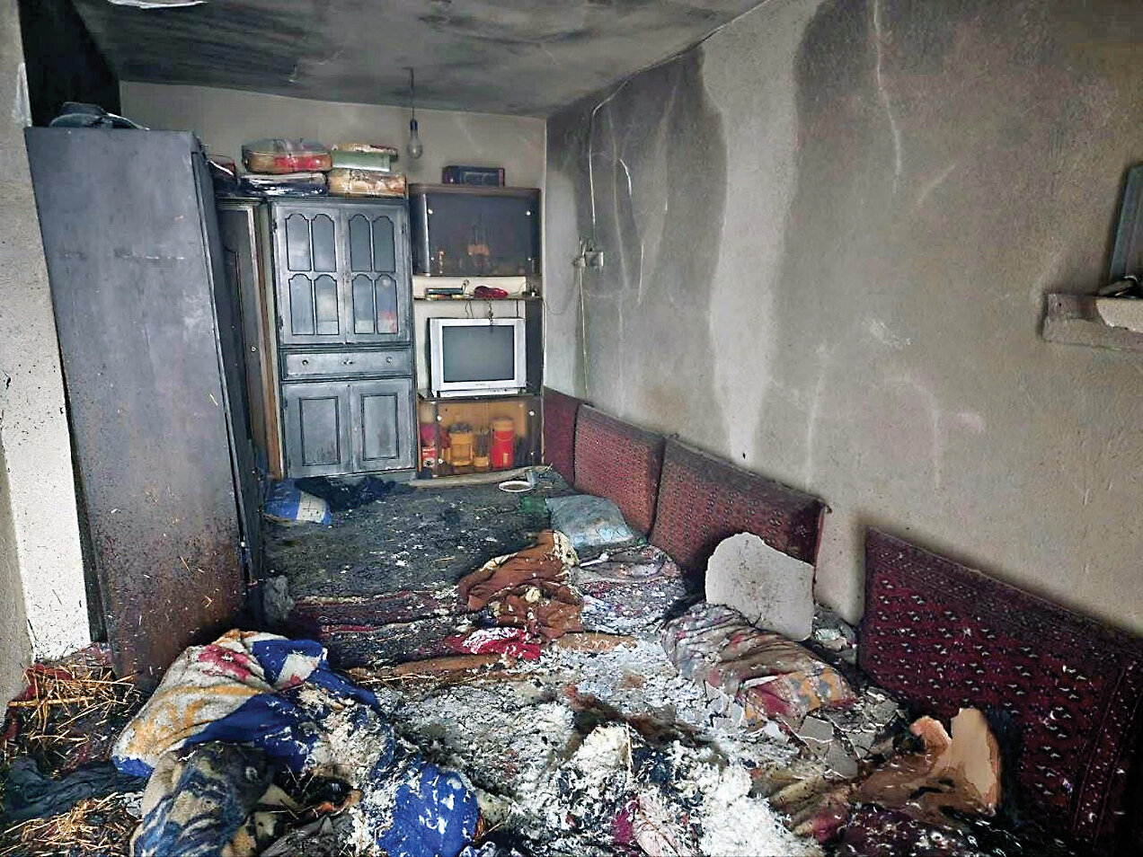 پیرمرد برای انتقام گرفتن از فرزندانش، خانه را در حالی که خودش در آنجا بود منفجر کرد پیرمرد برای انتقام گرفتن از فرزندانش، خانه را در حالی که خودش در آنجا بود منفجر کرد