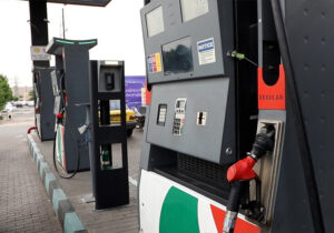 مالکان چند خودرو چقدر سهمیه سوخت میگیرند؟/ سهمیه یارانهای این خودروها حذف نمیشود