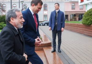 وزیر خارجه بلاروس: با تهران در عرصههای بینالمللی همکاری موفقیتآمیز داریم