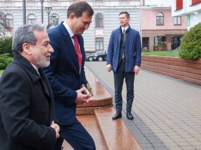 وزیر خارجه بلاروس: با تهران در عرصههای بینالمللی همکاری موفقیتآمیز داریم