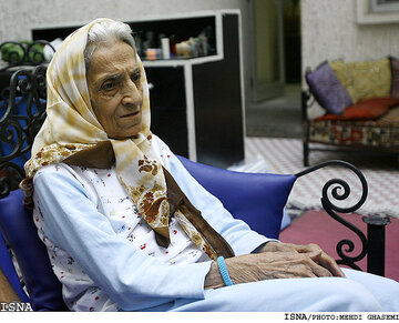 عکس/ مهری مهرنیا، بازیگر قبل و بعد انقلاب در جوانی؛ دهه ۲۰