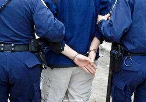 بازداشت ۳ مدعی نفوذ در دستگاه قضایی