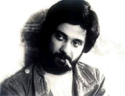 داریوش اقبالی در ۲۳ سالگی: بنویسید داریوش معتاد نیست/ دوست دارم چیزی باشم غیر از آدمیزاد