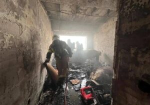 آتشسوزی در مجتمع مسکونی ۲۰ طبقه