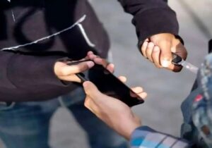 ببینید | سارق موبایل: در ایام مرخصی از زندان، نزدیک ۱۰ سرقت انجام دادم!