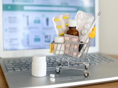 هشدار درباره توزیع داروهای بدون مجوز