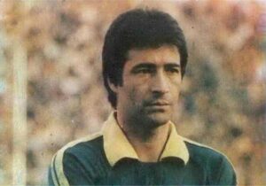 روزگاری بازوبند کاپیتانی را ناصر حجازی و علی دایی و کریم باقری می بستند، امروز خلیل زاده و کنعانی زادگان/ این یک شوخی تلخ است