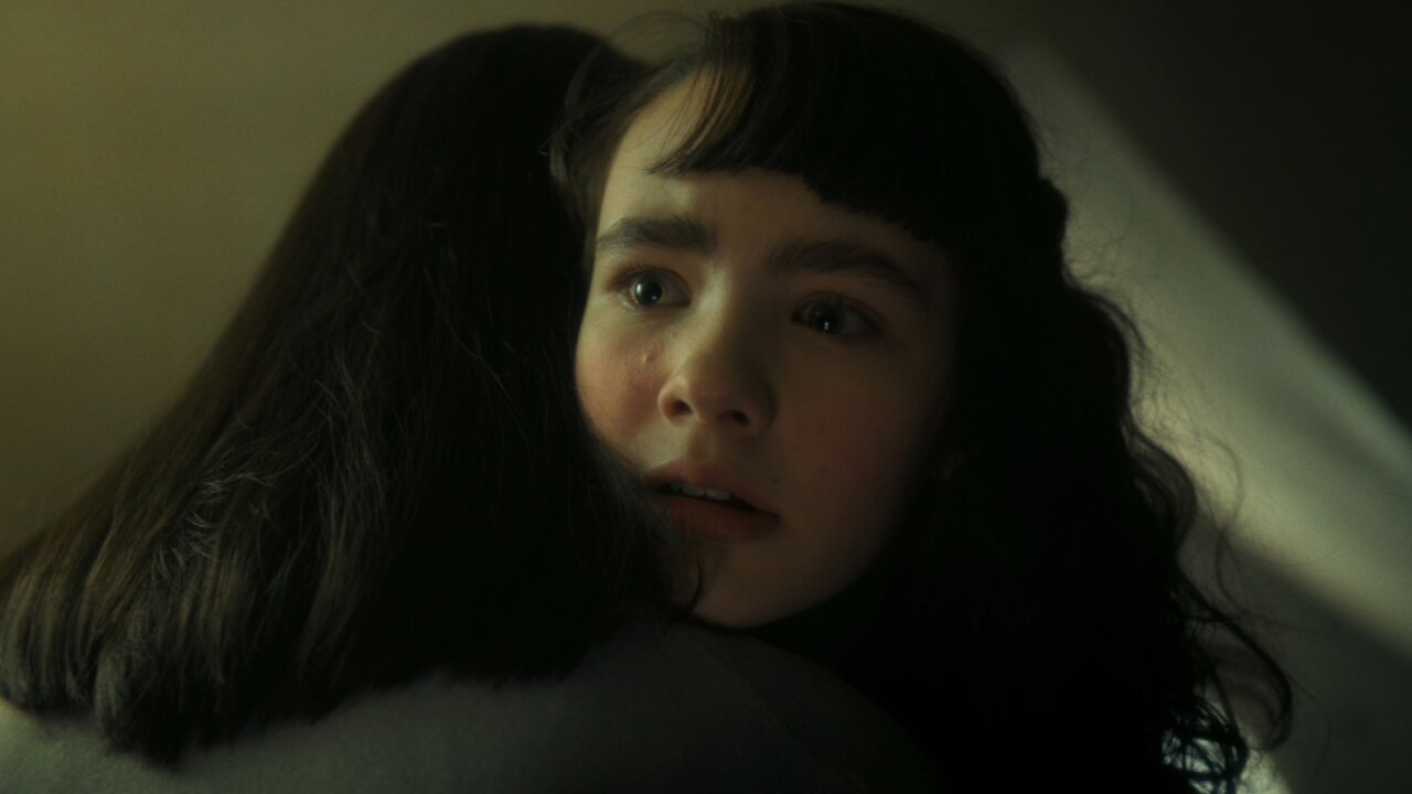 چرا این ۲۰ سریال را نباید از دست بدهید؟ نگاه منتقدان به آثار فراموش‌نشدنی سال/مجموعه‌هایی که تلویزیون ۲۰۲۵ را متحول کردند: جنایت، عشق و فانتزی