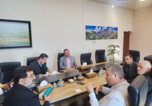 حمایت از سرمایهگذاری و توسعه تأسیسات گردشگری استان قم مورد بررسی قرار گرفت