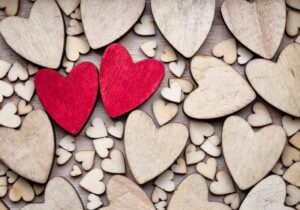 چرا عشق همیشه فضیلت نیست؟ تبیین نگاه دین به عشق ممدوح و مذموم