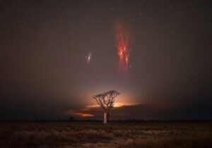 ملاقات «آندرومدا» با اشباح سرخ / عکس روز ناسا