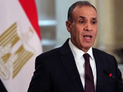وزیر خارجه مصر در گفتگو با گروسی: شرایط لازم برای اعتمادسازی و تداوم همکاری میان ایران و آژانس فراهم شود