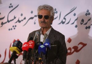 چهره‌ای بی‌ادعا و اخلاق‌مدار: تجلیل از هنرمندی با بیش از چهار دهه فعالیت سینمایی