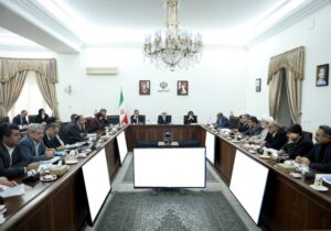 عارف هشدار داد: جان مردم در جاده‌ها در خطر است / همه مسئولیم