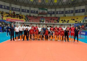 لیگ برتر والیبال: شهرداری ارومیه، با بردی راحت، مدعی ماند / طبیعت در دورنالاریوواسی حرفی برای گفتن نداشت