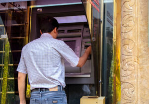 یارانه نزدیک به ۷ میلیون نفر قطع شد/ این ۱۰ میلیون نفر هم منتظر حذف یارانهها باشند