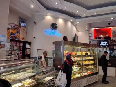 خرید شیرینی نصف شد/ بهرهمند: روغن را ۱.۵ میلیون تومان میخریدیم، یکباره ۴ میلیون تومان شده، آیا میشود قیمت شیرینی افزایش پیدا نکند؟