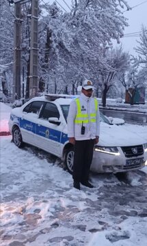 تردد موتورسیکلت و دوچرخه در شرایط برفی ممنوع است