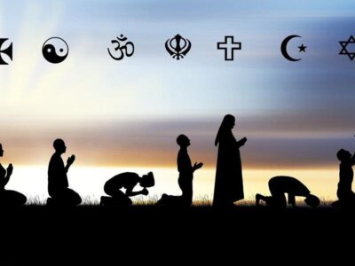 نماز؛ جلوهای از عبودیت در همه ادیان آسمانی