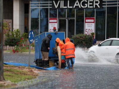 آمادگی جزیره نشینان برای مقابله با راند سوم بارندگی های اخیر کیش