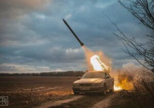 شلیک موشک از خودروی لوکس / جنگ بیامو را تغییر داد