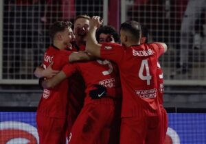 پاسخ تند تراکتور به بیانیه پرسپولیس؛ چرا وقتی به مادر بیرانوند توهین شد حرفی نزدید؟