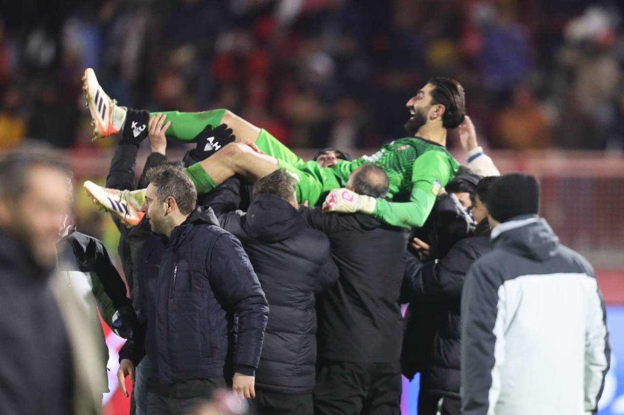 بیرانوند یک جام دیگر هم از پرسپولیس گرفت بیرانوند یک جام دیگر هم از پرسپولیس گرفت