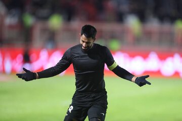 عکس| عذرخواهی کنعانی از پرسپولیسی‌ها؛ در ۹۰ دقیقه حریفمان نشدند