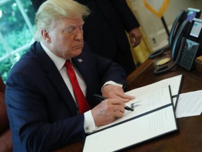 ترامپ بودجه دفاعی ۹۰۱ میلیارد دلاری آمریکا را امضا کرد / این لایحه ۶۰۰ میلیون دلار به اسرائیل اختصاص می‌دهد