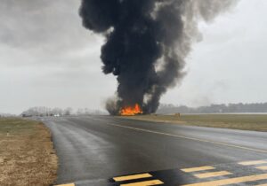 ببینید | سقوط هواپیمای «گرگ بیفل» راننده مسابقات اتومبیلرانی نسکار؟