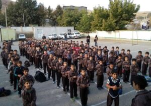 دلیل اصلی افت تحصیلی مشکلات اقتصادی است/ در ۱۵سال گذشته، هم دولت وهم خانواده ها برای تحصیل ، کمتر خرج می کنند