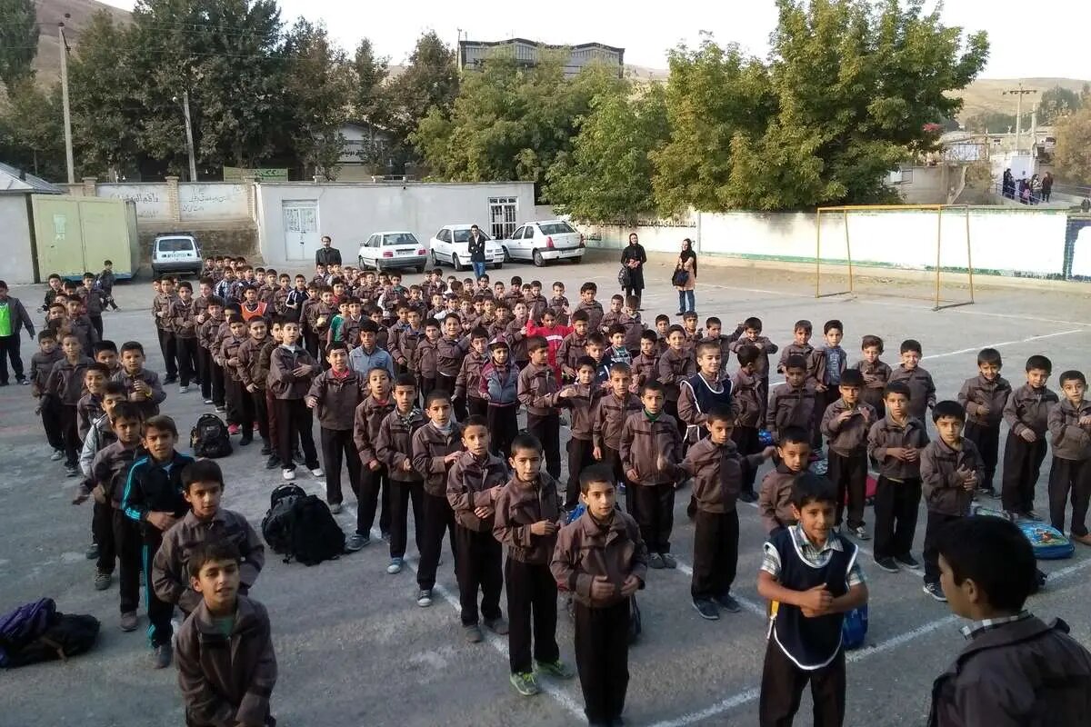بچه‌ها از مدرسه بریده‌اند/ میانگین معدل در کل کشور زیر ۹ است​!