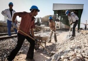 میزان افزایش حقوق کارگران در سال ۱۴۰۵ / افزایش دستمزد سالی ۲ بار میشود؟