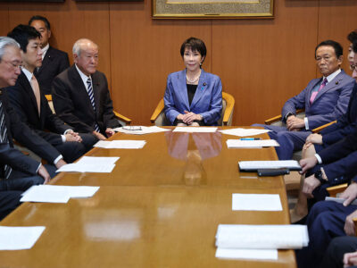 مشاور نخست‌وزیر ژاپن: ژاپن باید سلاح هسته‌ای داشته‌باشد / آیا توکیو به سمت بمب حرکت می‌کند؟ / واکنش تند چین و مخالفت افکار عمومی ژاپن با هسته‌ای شدن