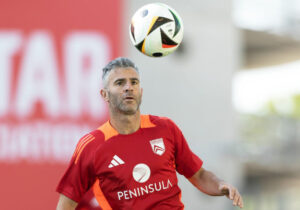 مسن‌ترین بازیکن تاریخ رقابت‌های باشگاهی فوتبال اروپا کیست؟