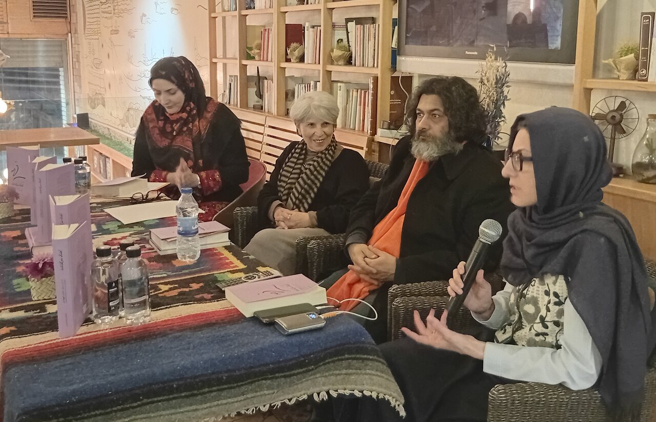 سودابه سالم: عاشورپور و نوری، نامی از فهیمه اکبر نبردند/ انتقاد سایه اقتصادی‌نیا از موزه رشت/ عبدالجواد موسوی: این کتاب، جامعه‌ شناسی زن ایرانی است