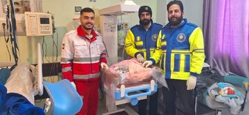 نجات مادر و نوزاد در مسیرهای مسدود روستای دهنو