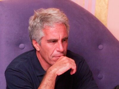 ببینید | انتشار هزاران سند جفری اپستین؛ کلینتون در مرکز توجه