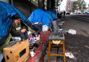 چگونه افراد از رای دادن حذف می شوند؟ / دیکتاتوری الگوریتم ها بر صندوق رای در آمریکا / دموکراسی در تله نابرابری؛  تبدیل فقر اقتصادی به شورش فقرا