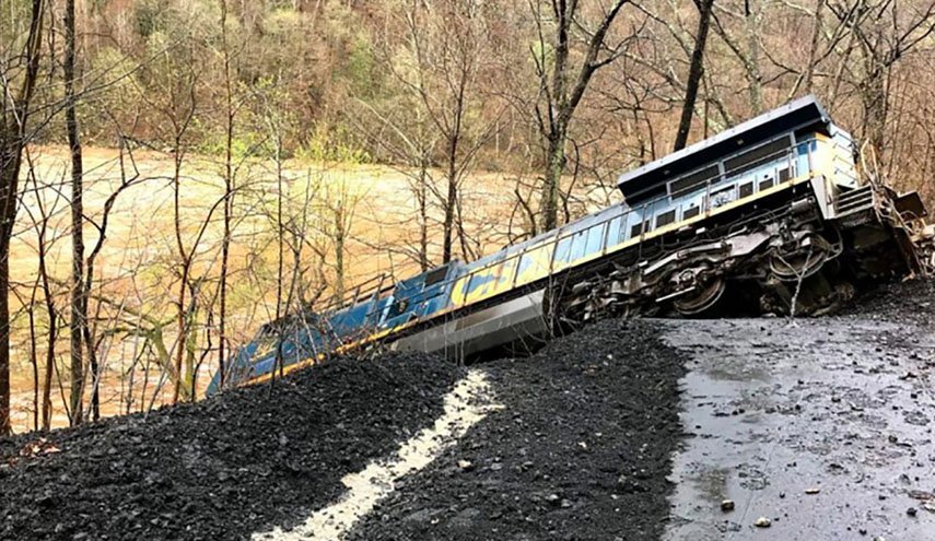 ببینید | واژگونی قطار باری در ایالت وایومینگ آمریکا