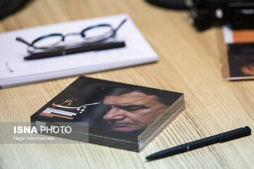 از عادل فردوسی‌پور تا سروش صحت در مراسم رونمایی از آلبوم‌های منتشرنشده‌ی خسرو آواز/ عکس