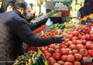 انار ۱۰۰ درصد گران شد، هندوانه ۵۰ درصد/ قیمت جدید خرمالو، پرتقال، ازگیل و موز را ببینید
