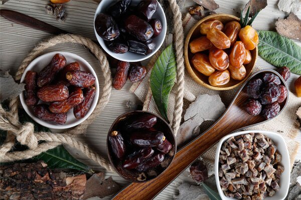 دیابتی‌ها با چای چه بخورند؟/ خرما بدترین، استویا بهترین/ تنقلاتی با بیشترین خیز قندی