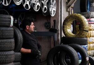 سیگنال گرانی به بازار لاستیک رسید/ خریداران سراغ لاستیکهای ارزانتر و کمکیفیت رفتند