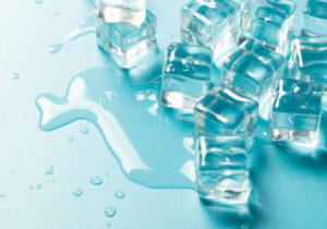 حل معمای ۱۶۶ ساله / چرا سطح یخ حتی قبل از ذوبشدن نیمهمایع است؟